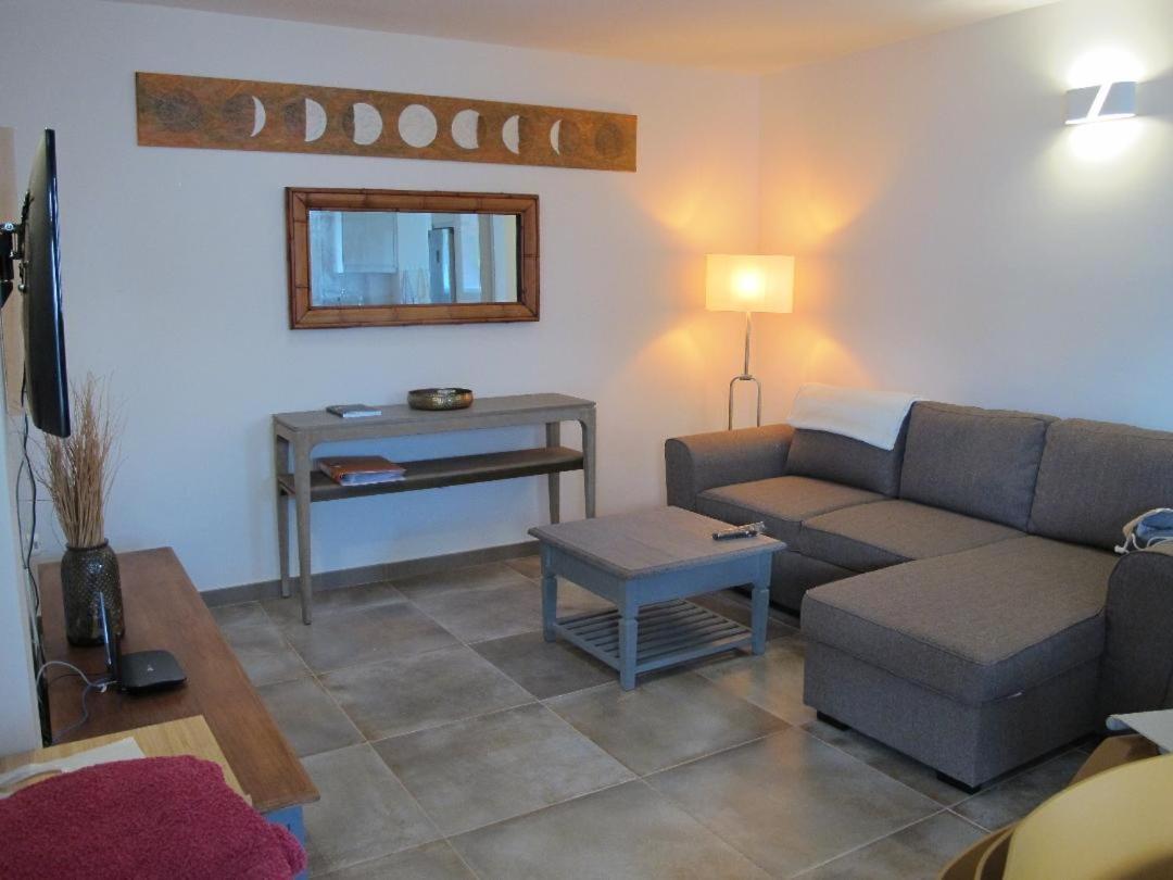 Bungalow Goa Pool View, Playa Roca Residence Sea Front Access - Free Ac - Wifi Costa Teguise Luaran gambar