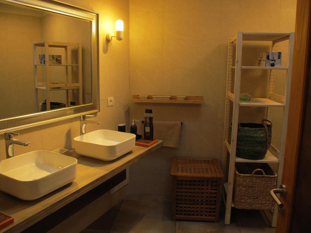 Bungalow Goa Pool View, Playa Roca Residence Sea Front Access - Free Ac - Wifi Costa Teguise Luaran gambar