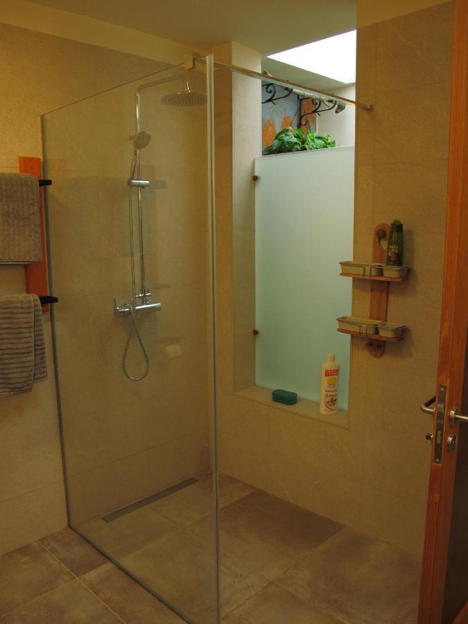 Bungalow Goa Pool View, Playa Roca Residence Sea Front Access - Free Ac - Wifi Costa Teguise Luaran gambar